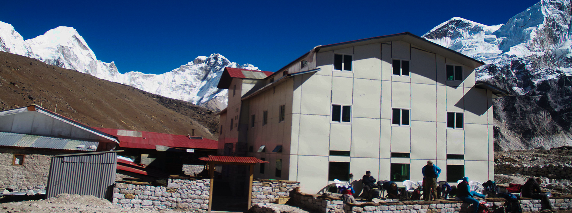 Everest Inn – The Hotel Everest Inn blends traditional architecture ...
